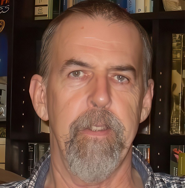 Douglas Richardson
